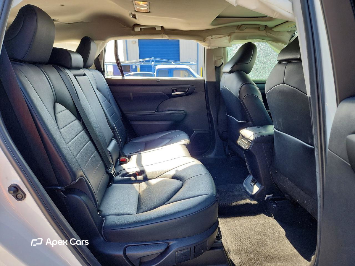 Toyota Highlander 2020