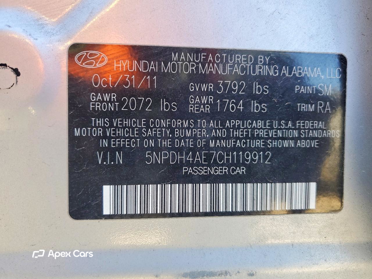 Hyundai Elantra 2012