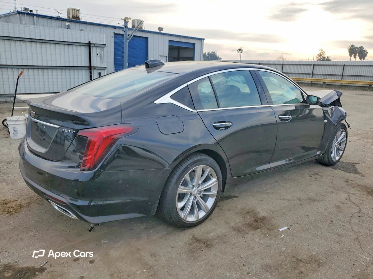 Cadillac CT5 2026