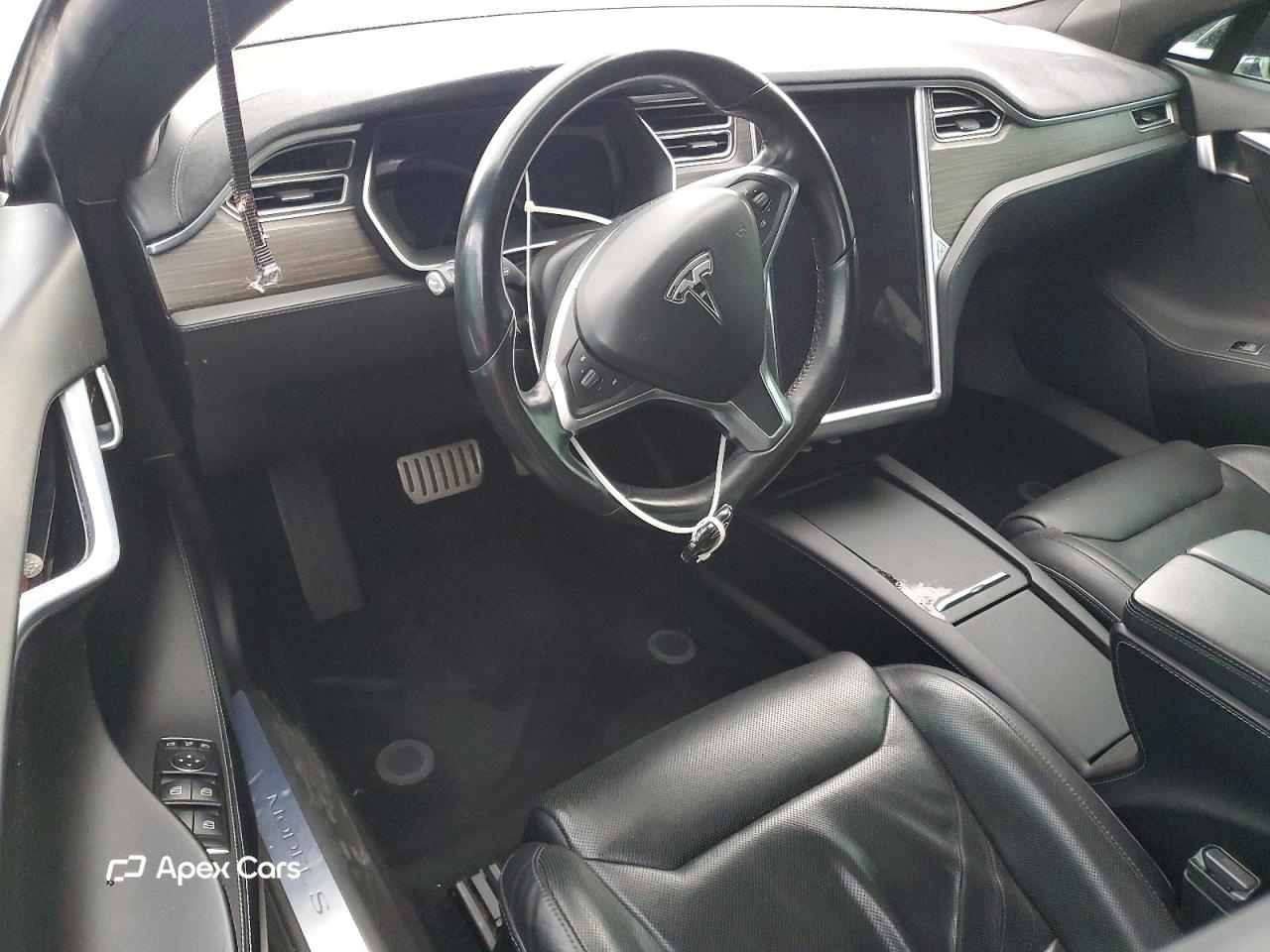 Tesla Model S 2016
