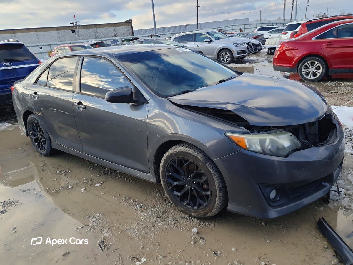 Toyota Camry 2012
