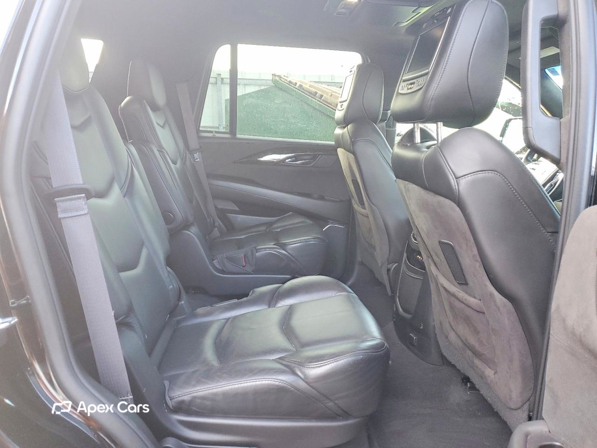 Cadillac Escalade 2016