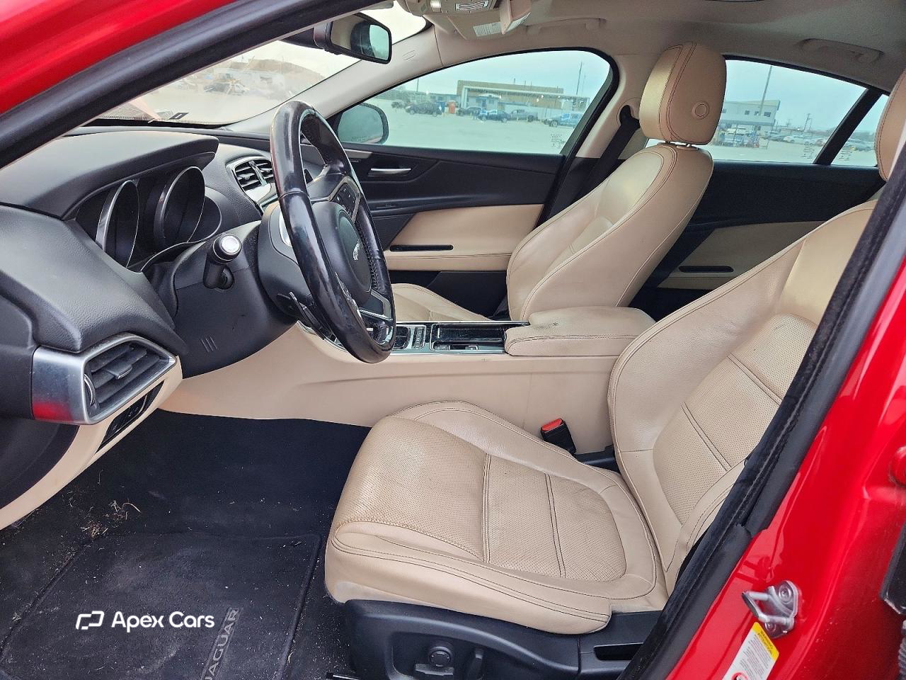 Jaguar XE 2018