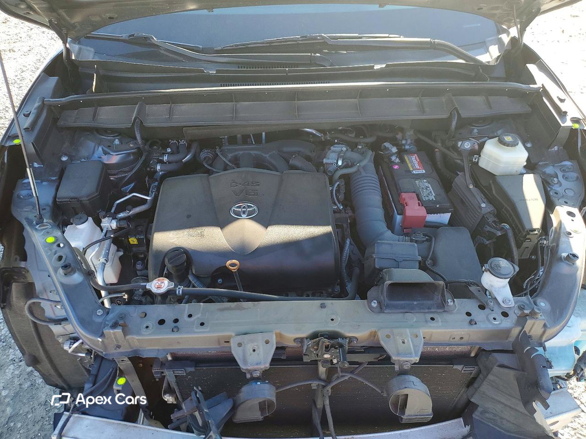 Toyota Highlander 2021