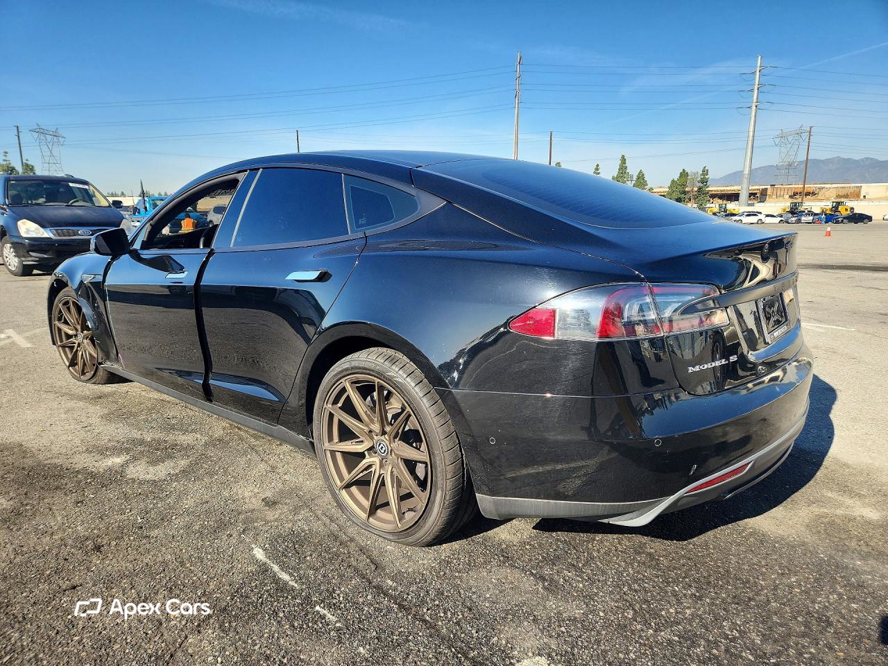 Tesla Model S 2016