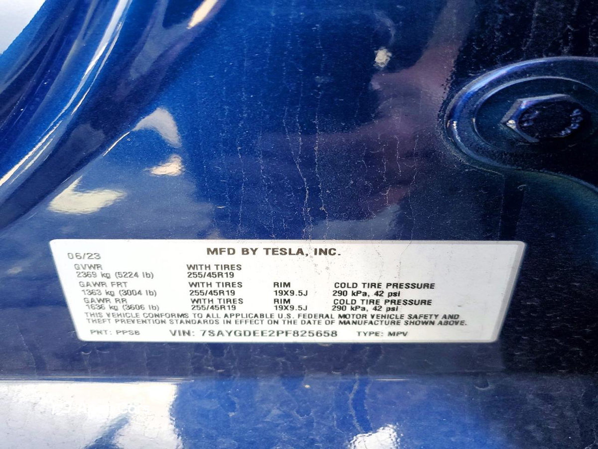 Tesla Model Y 2023