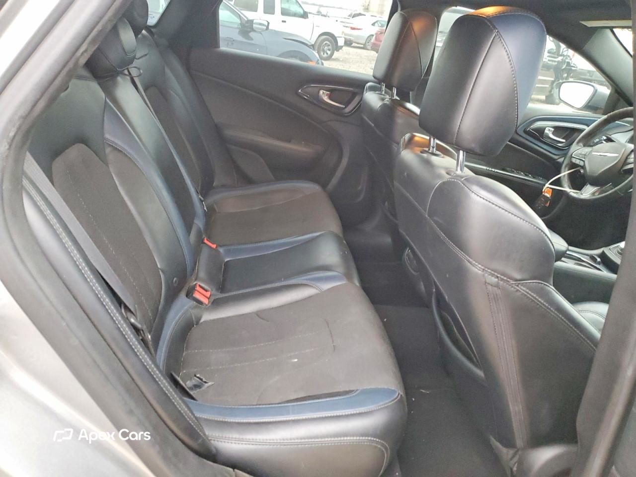 Chrysler 200 2015