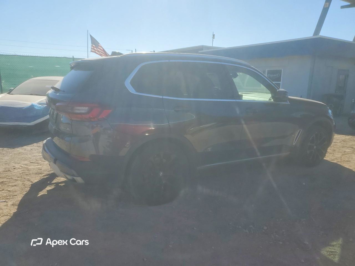 BMW X5 2021