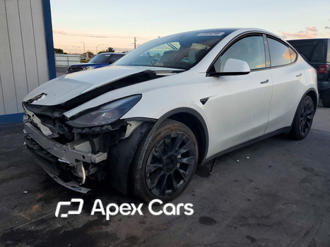 Tesla Model Y 2023 - Image 1 of 12