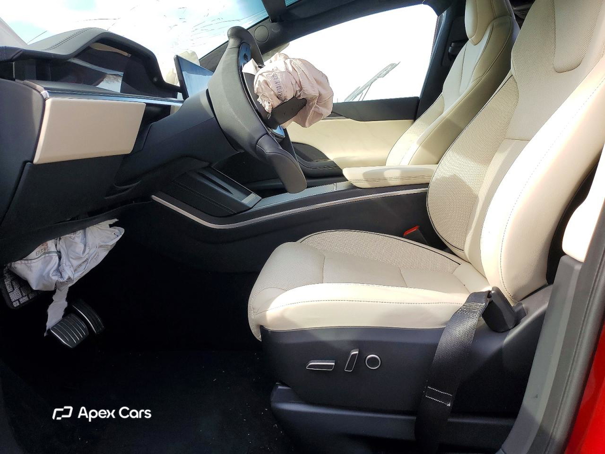 Tesla Model X 2025