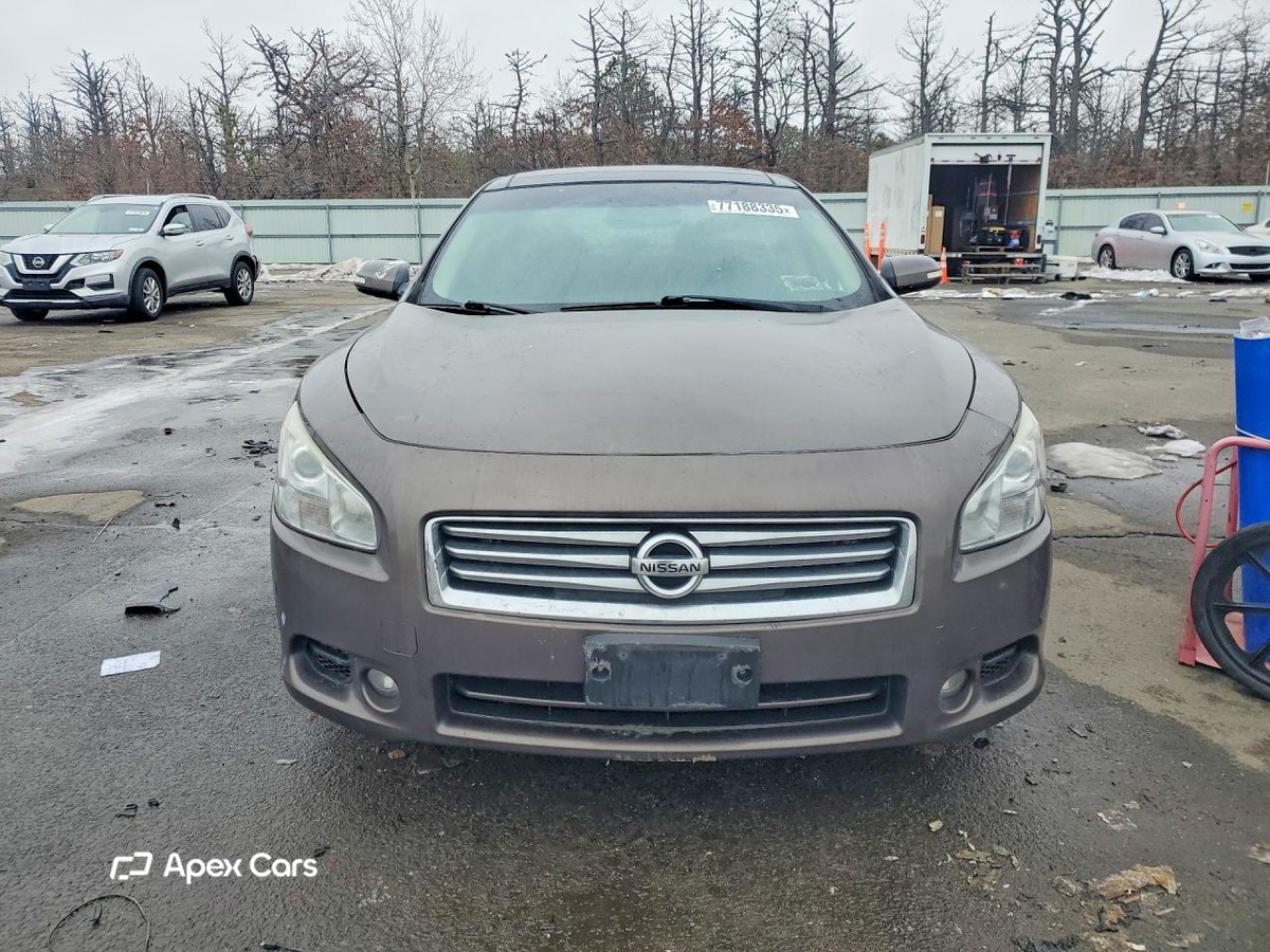 Nissan Maxima 2014