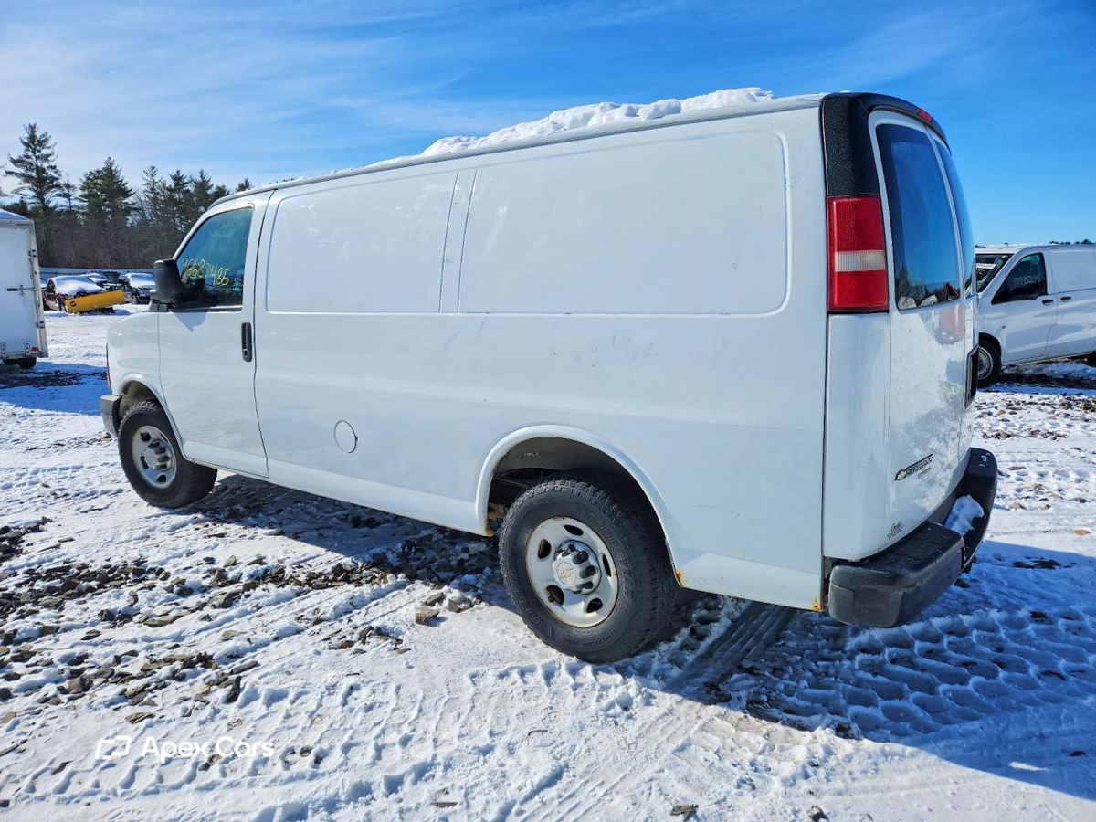 Chevrolet Express 2013