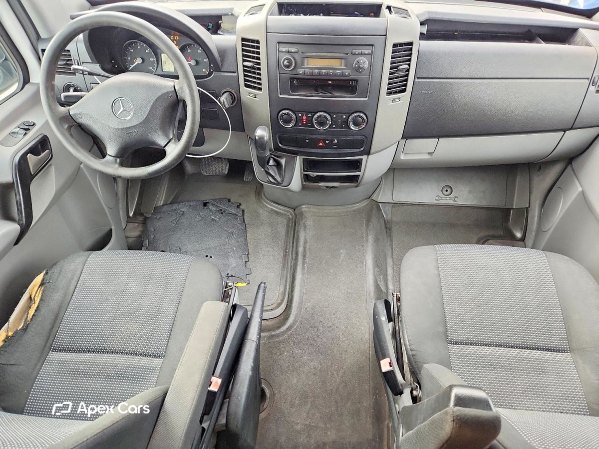 Mercedes-Benz Sprinter 2012