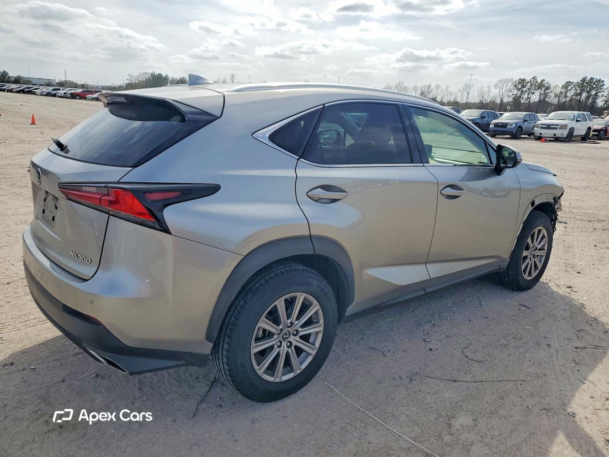 Lexus NX 2021