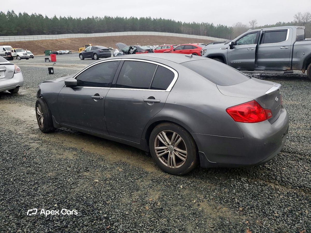 Infiniti G 2010