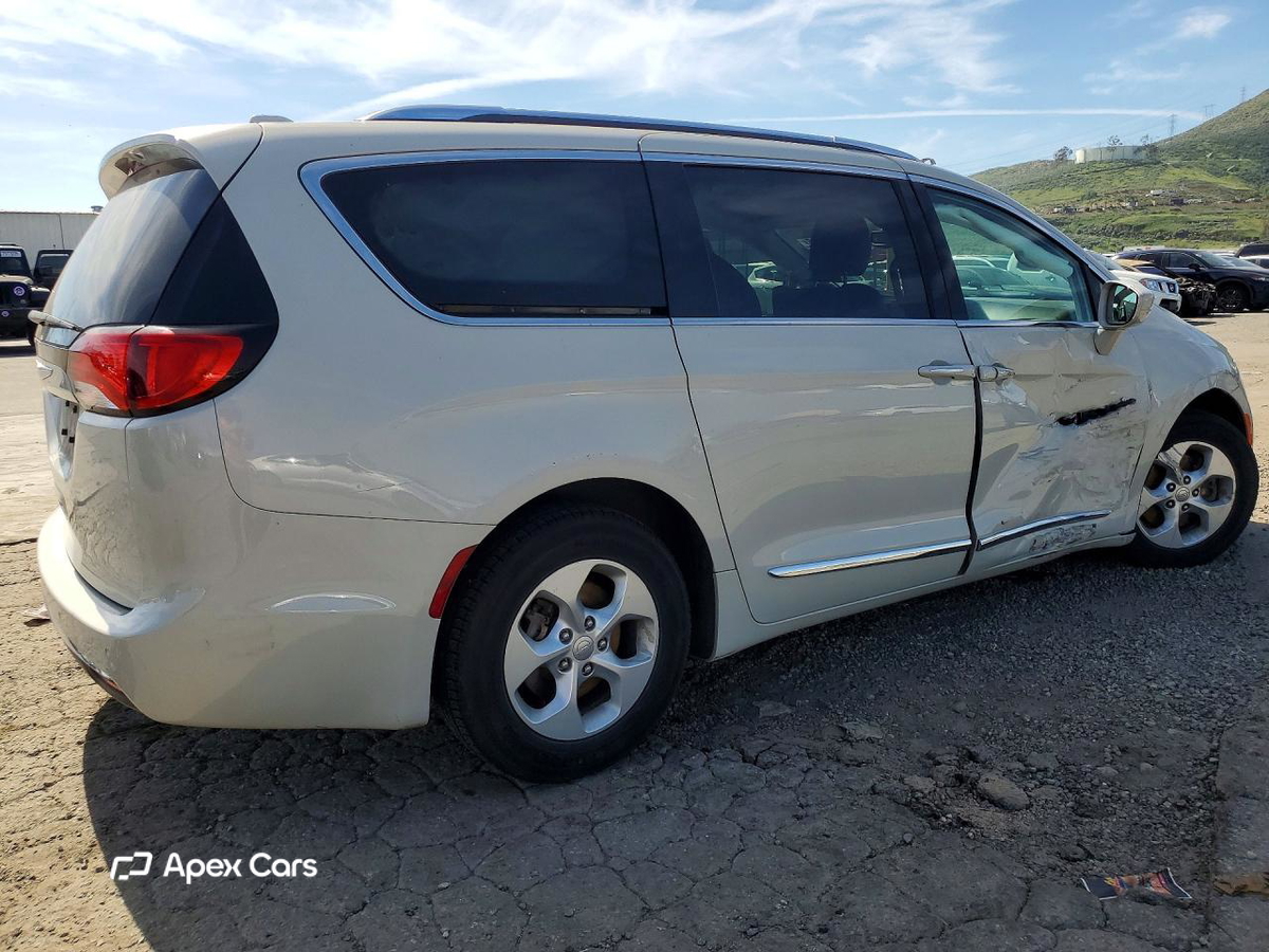 Chrysler Pacifica 2017