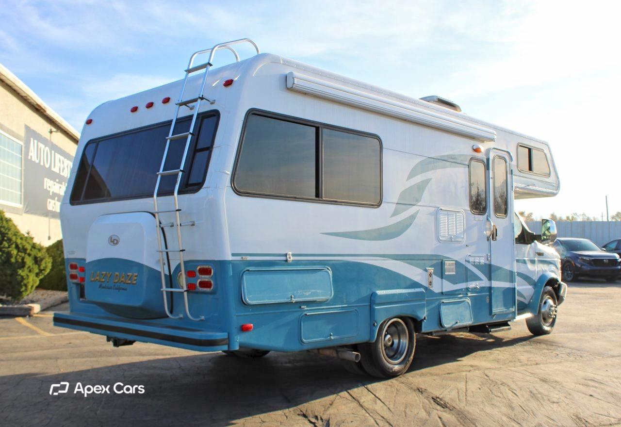 Ford Econoline 2014