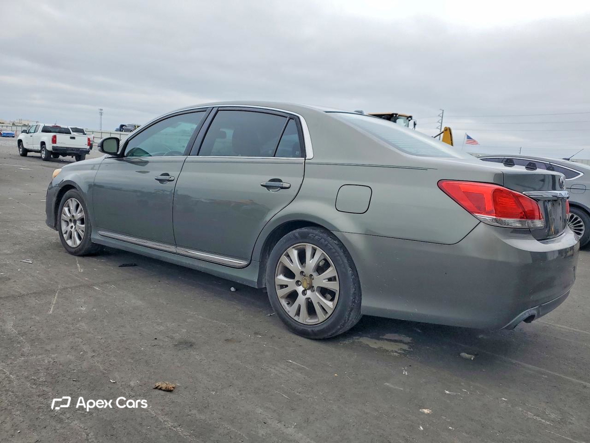 Toyota Avalon 2011