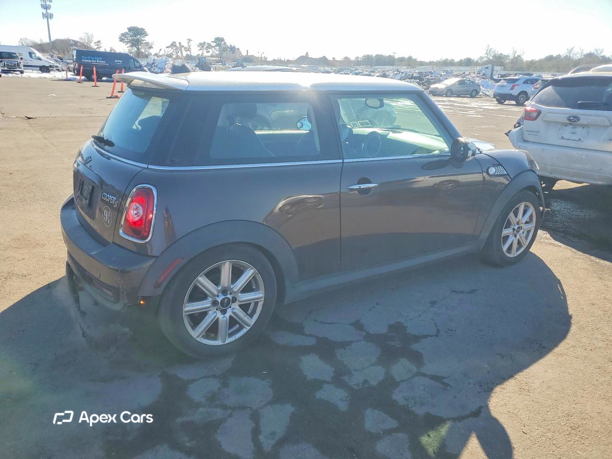 MINI Cooper 2012