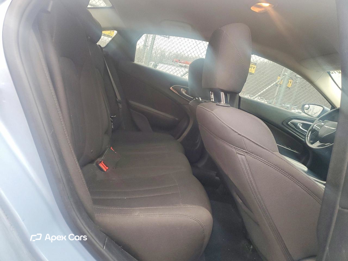 Chrysler 200 2015