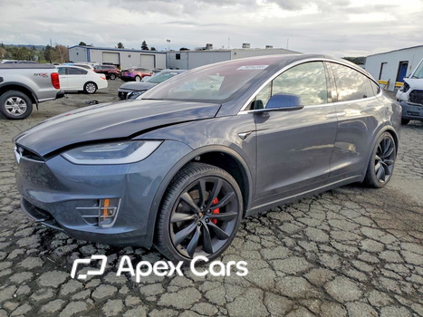 Tesla Model X 2019 - Image 1 of 14
