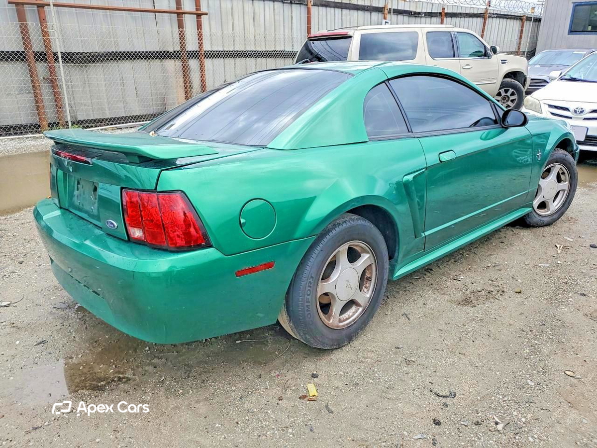 Ford Mustang 2002