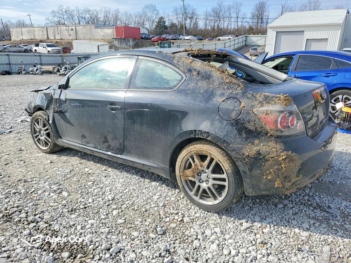 Toyota  2010