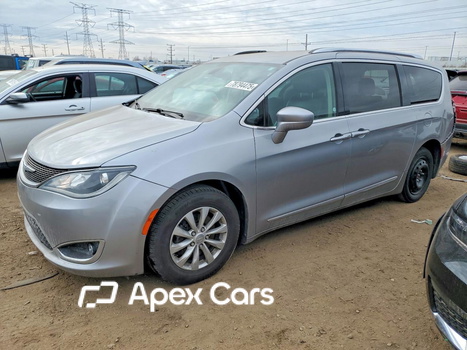 Chrysler Pacifica 2018 - Image 1 of 14