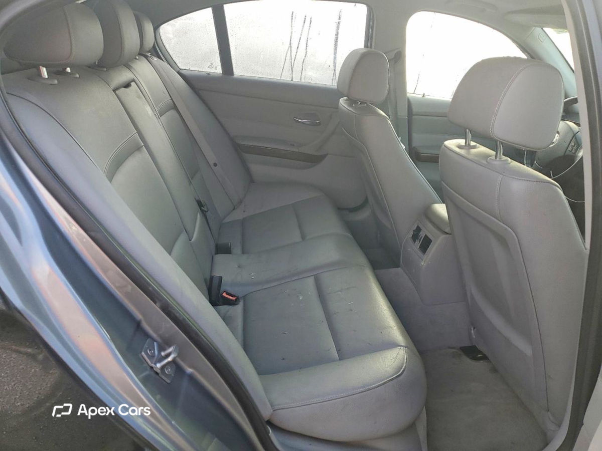 BMW Series 3 2011