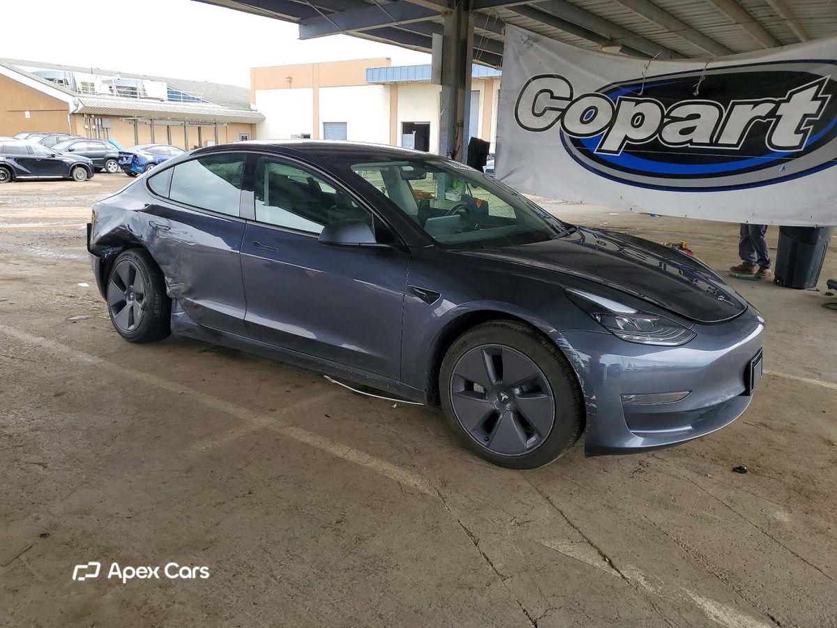 Tesla Model 3 2023