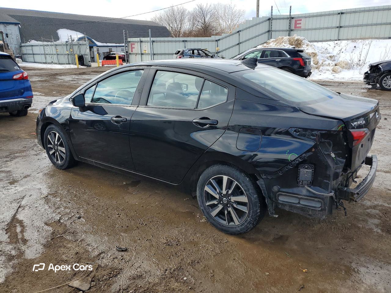 Nissan Versa 2021