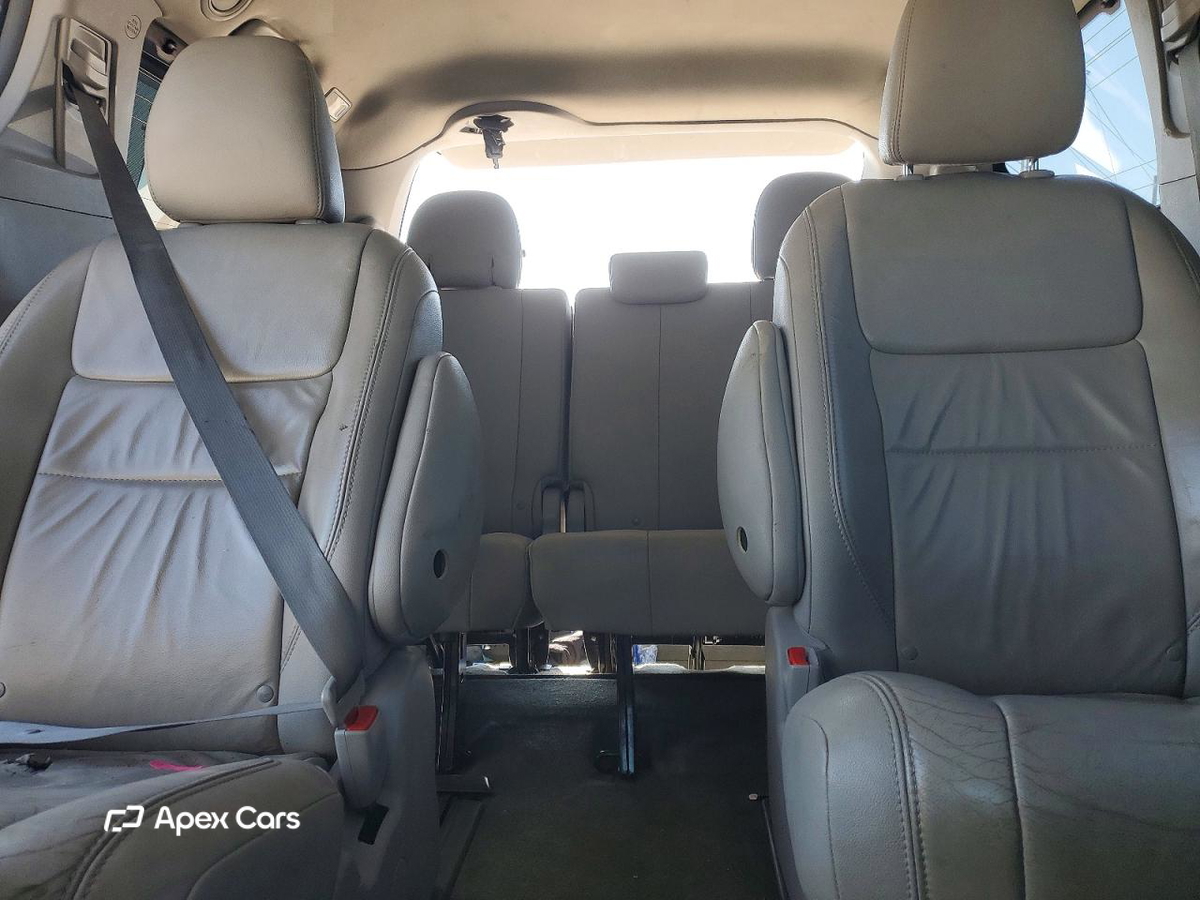 Toyota Sienna 2015