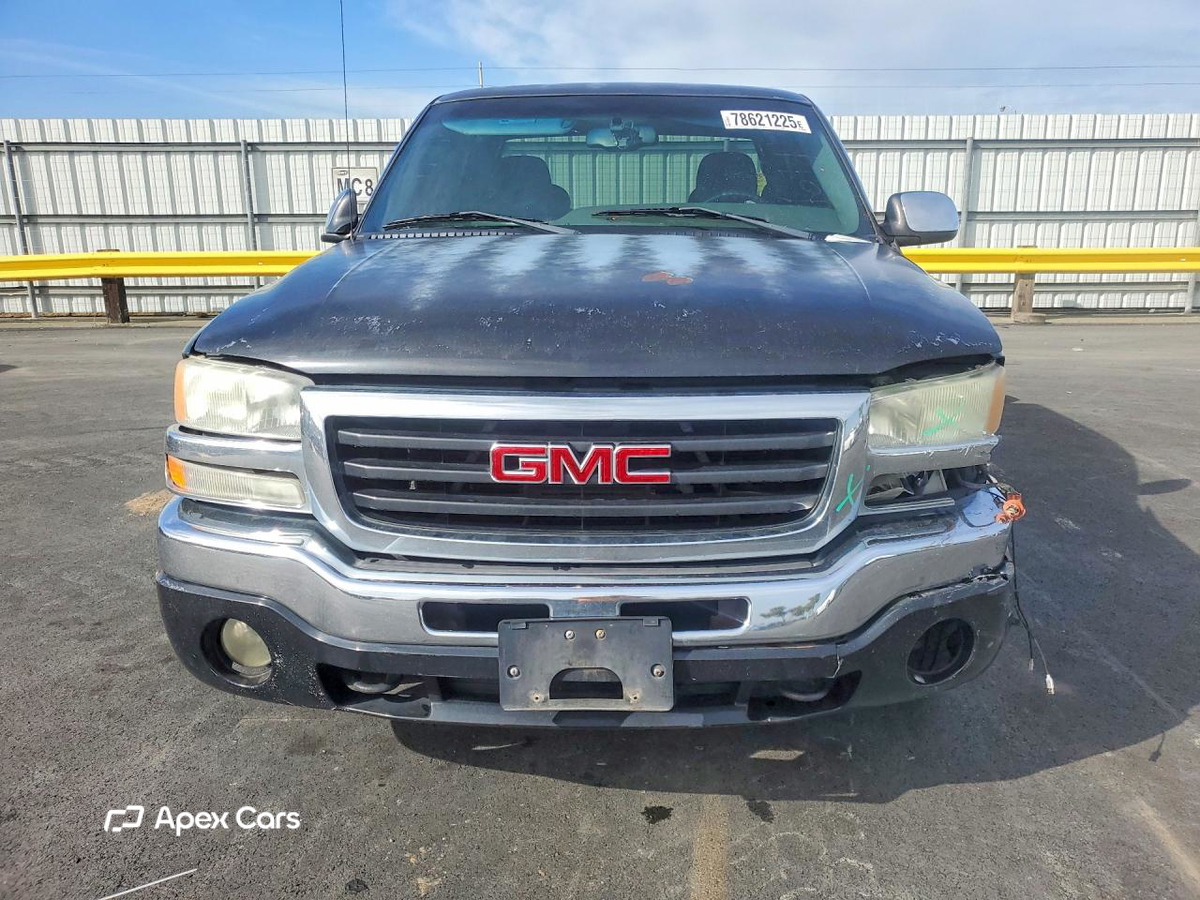 GMC Sierra 2004