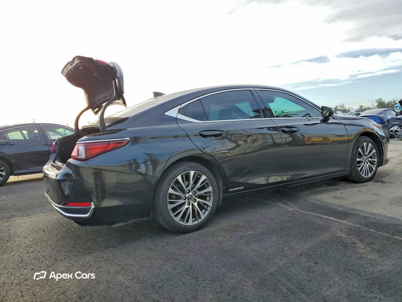Lexus ES 2021