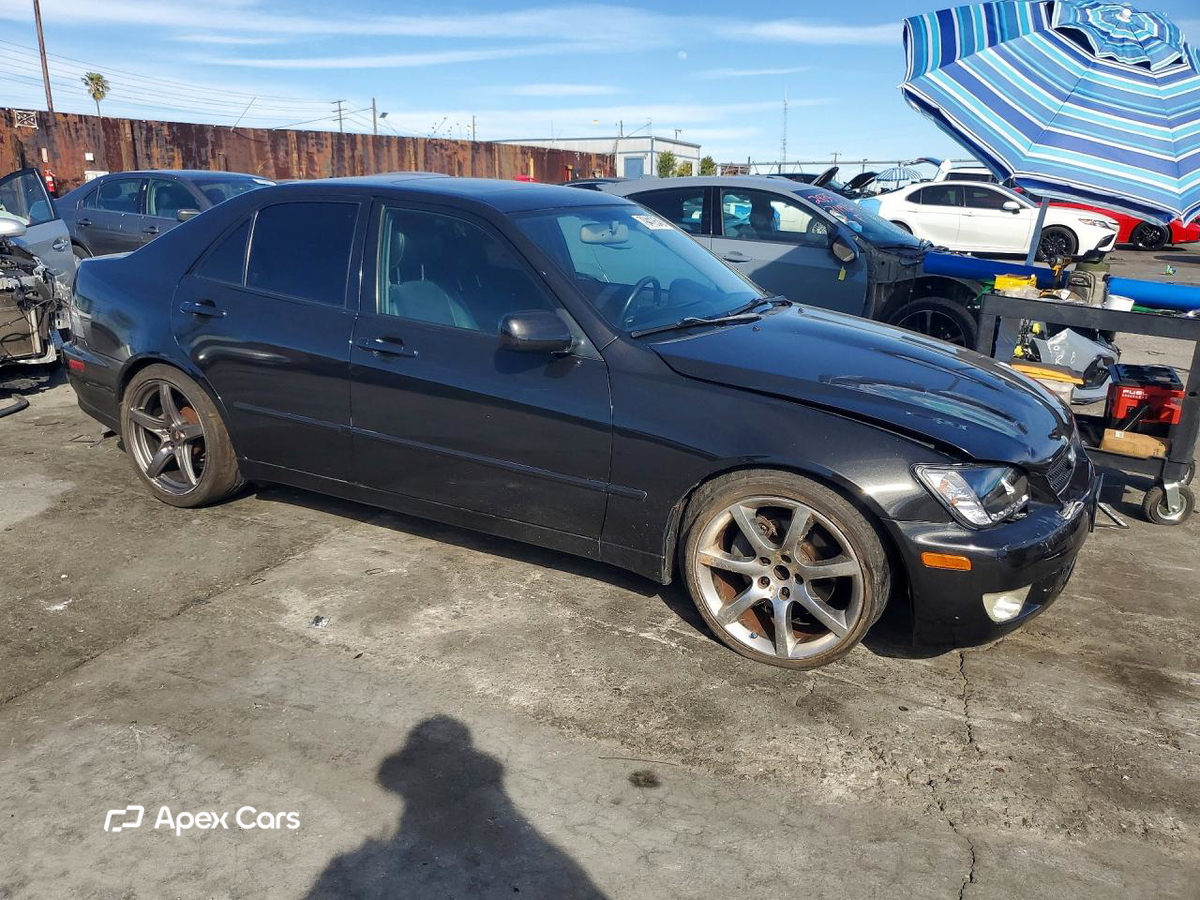 Lexus IS 2002