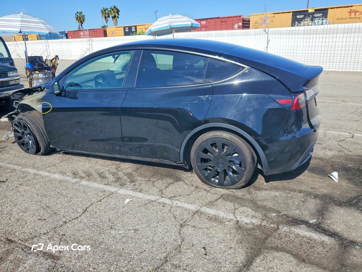 Tesla Model Y 2021