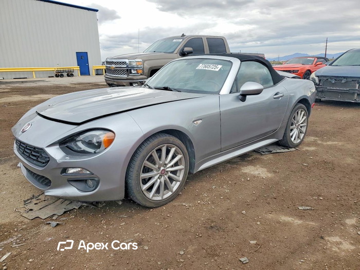 2017 Fiat 124 Spider - Image 1 of 5