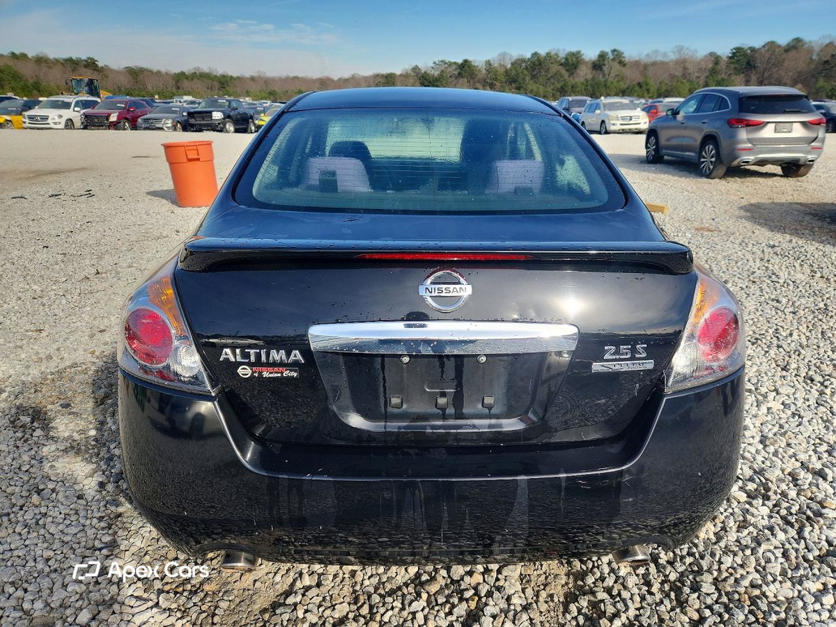 Nissan Altima 2012