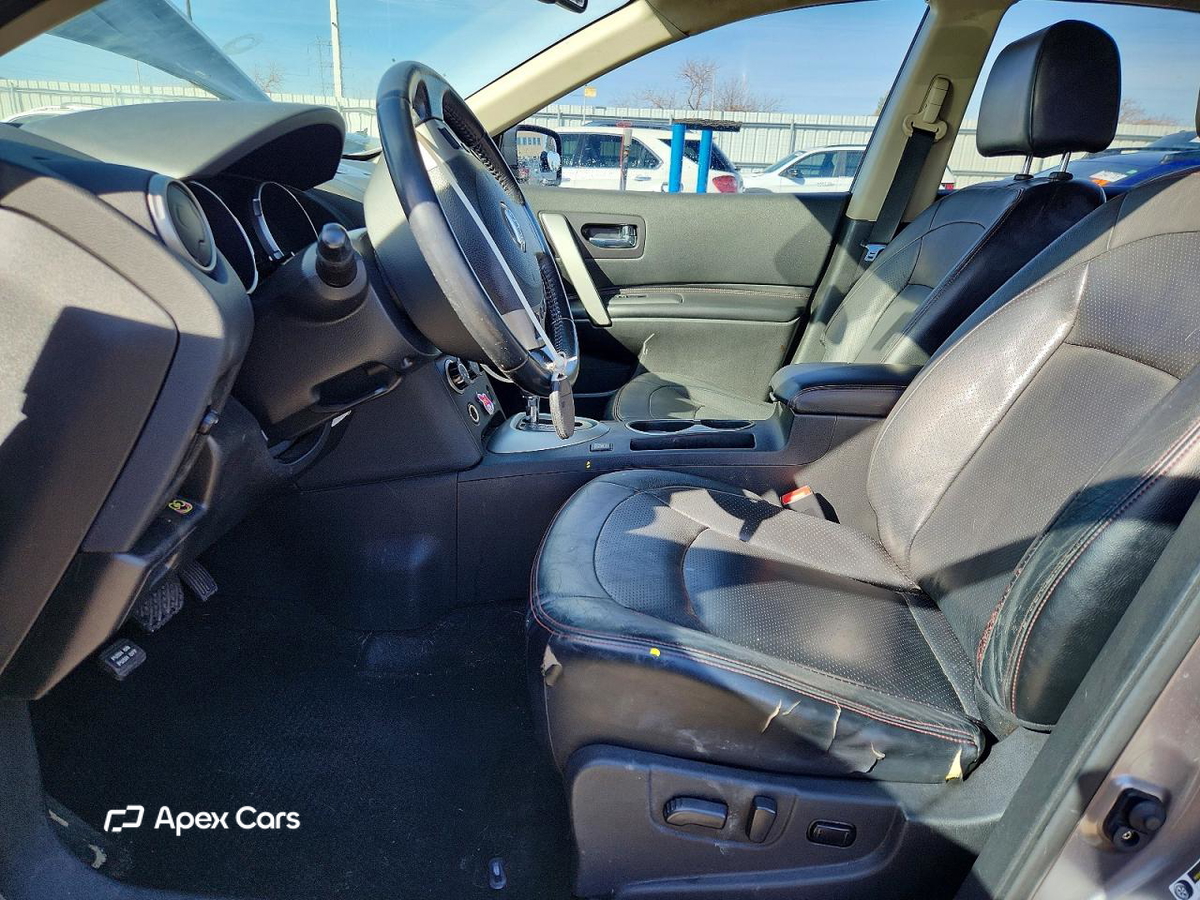 Nissan Rogue 2010
