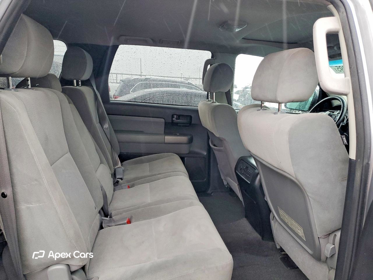 Toyota Sequoia 2012
