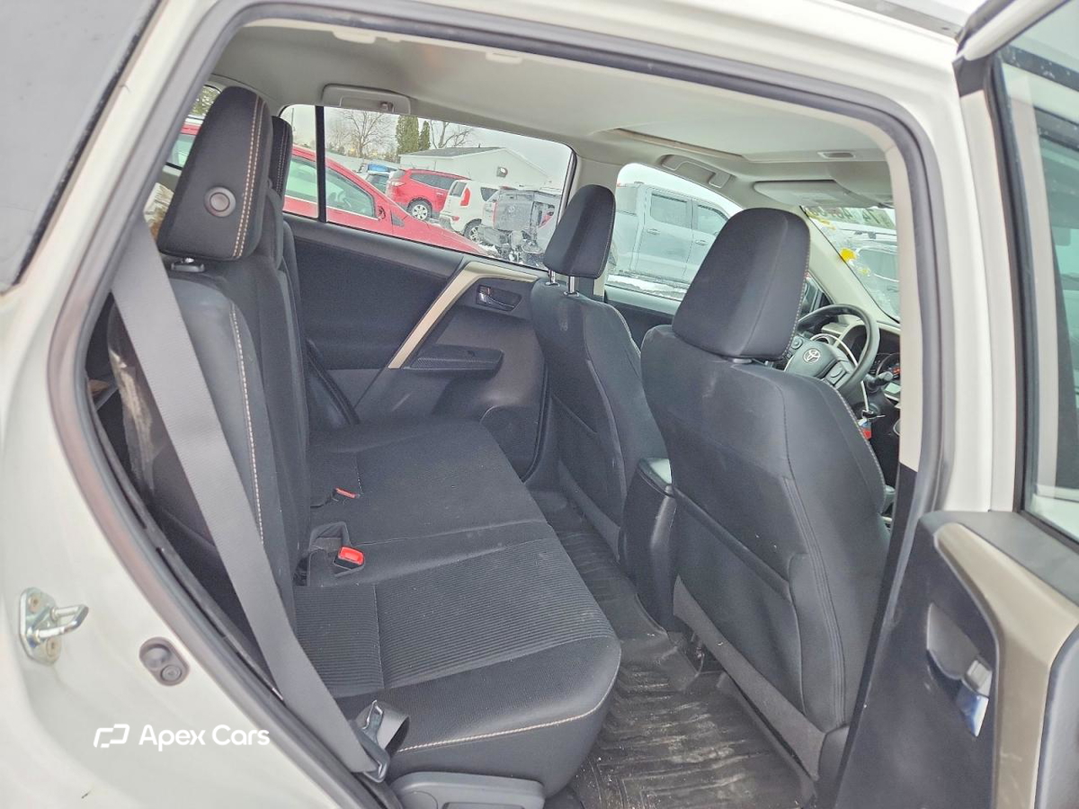 Toyota RAV 4 2015