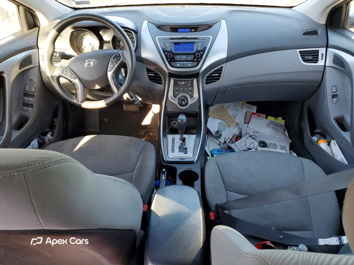 Hyundai Elantra 2013