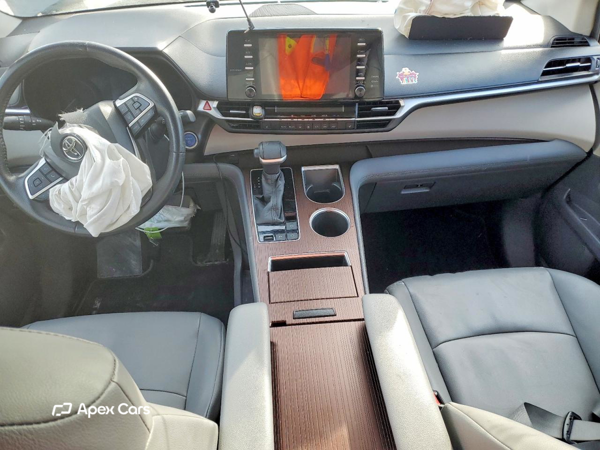 Toyota Sienna 2021