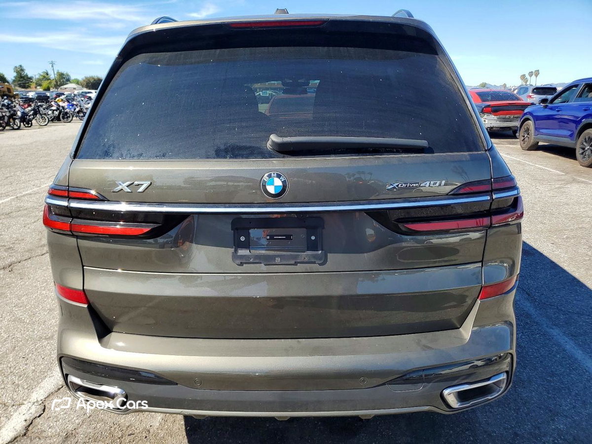 BMW X7 2025