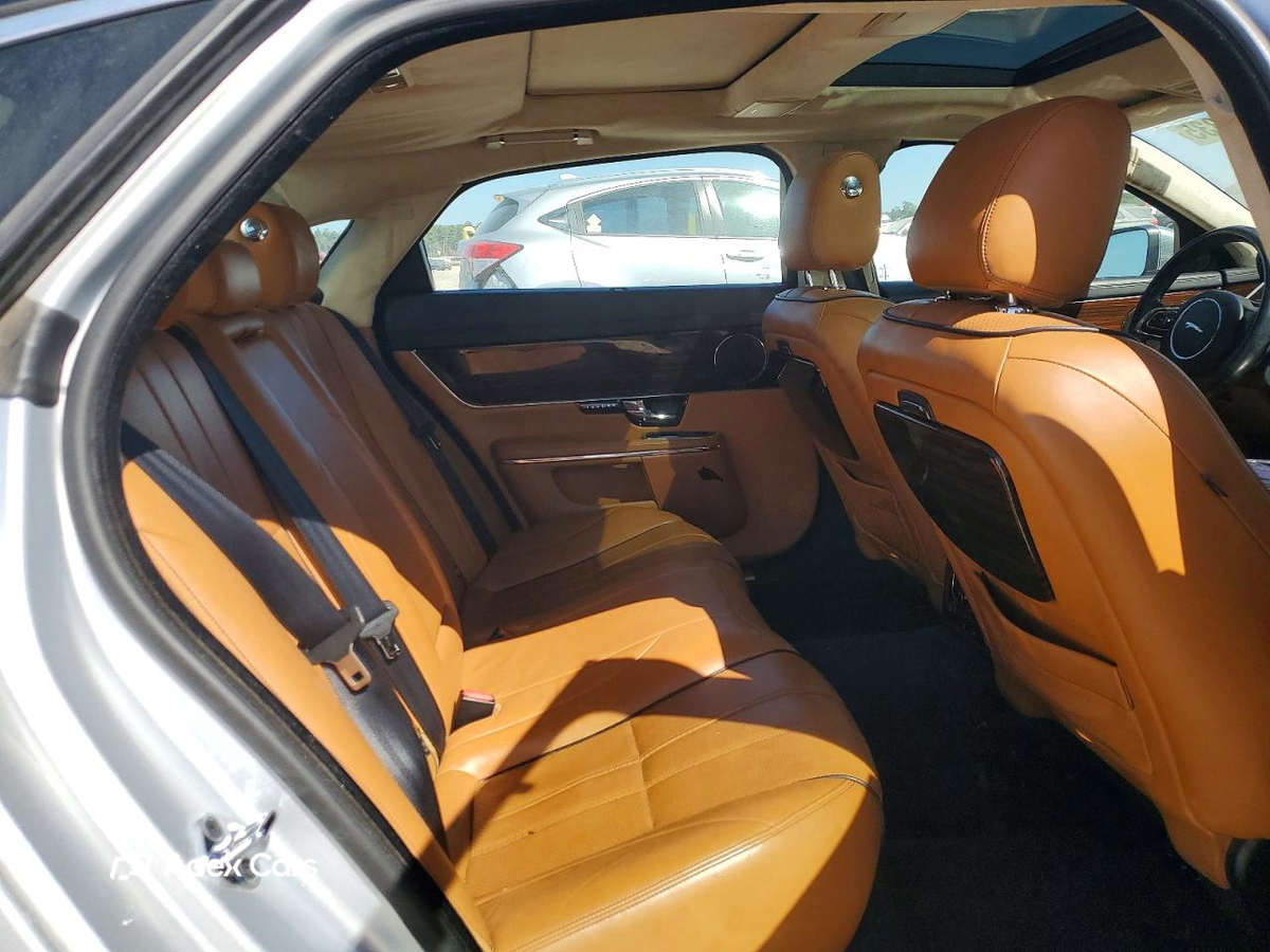 Jaguar XJ 2012