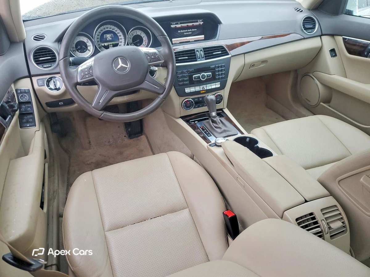 Mercedes-Benz  2013
