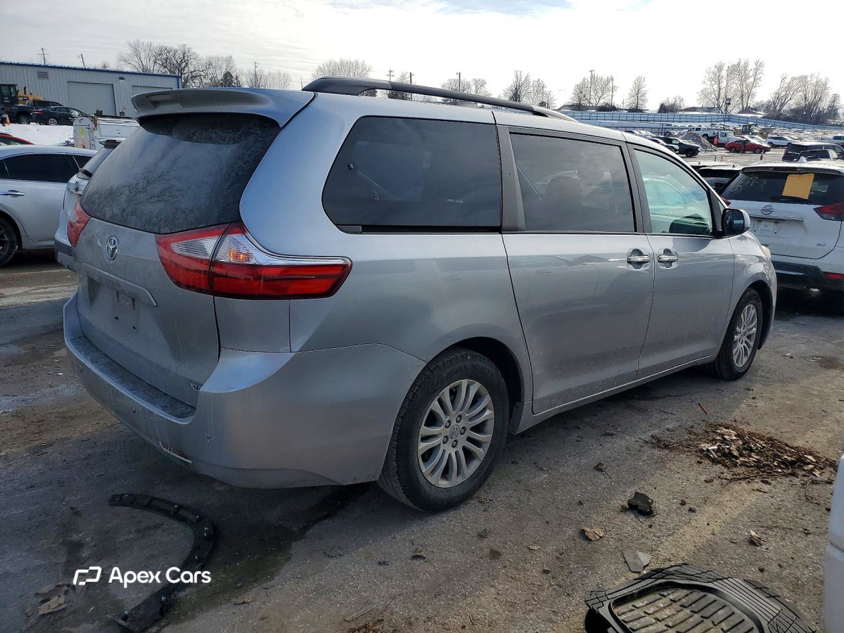 Toyota Sienna 2017