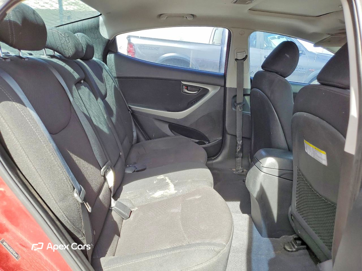 Hyundai Elantra 2016