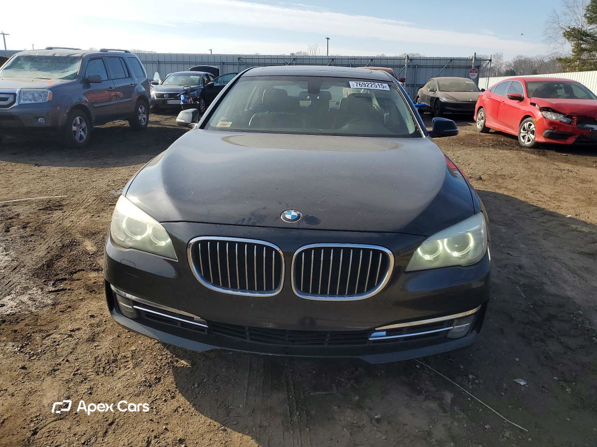 BMW Series 7 2013