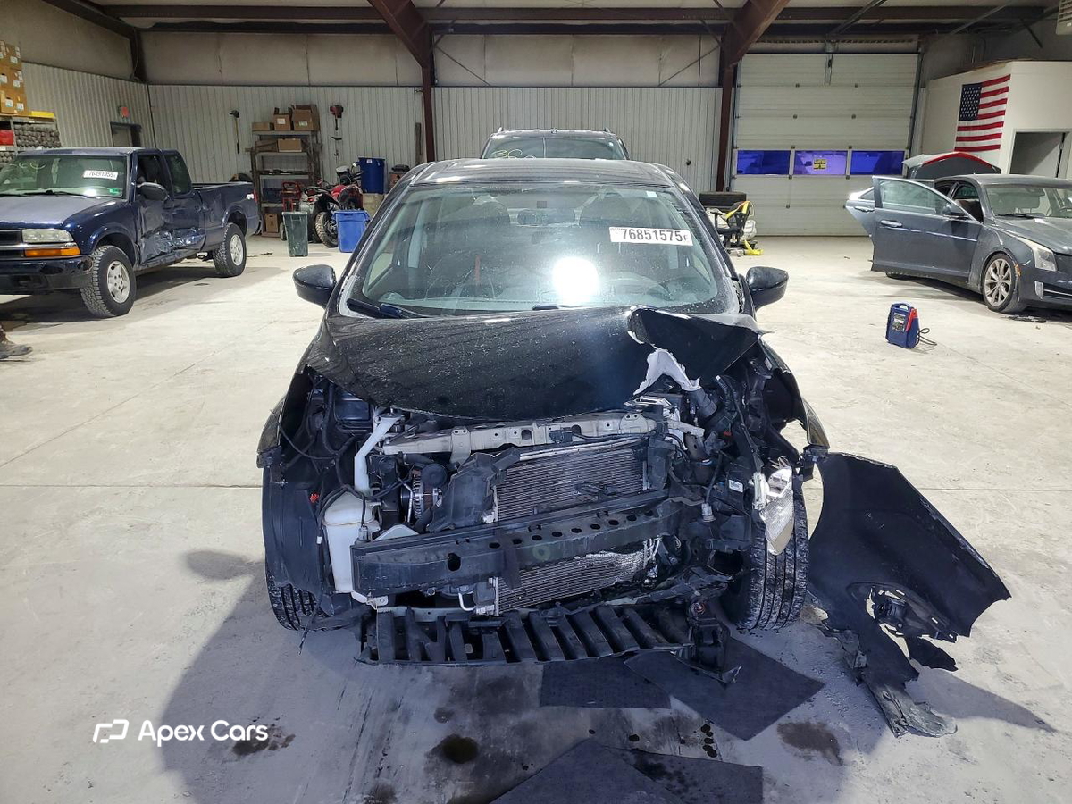 Versa 2015